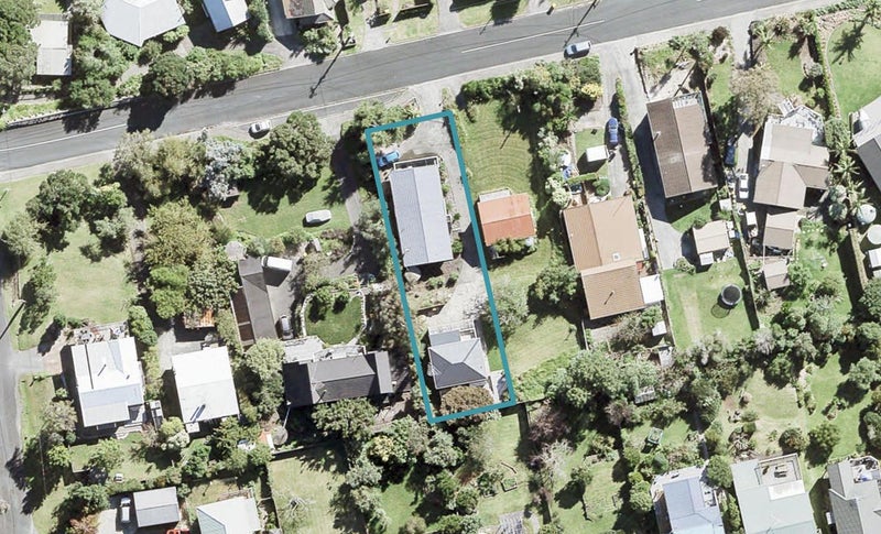2/9 Surf Road, Stanmore Bay, Whangaparaoa - Carousel 1