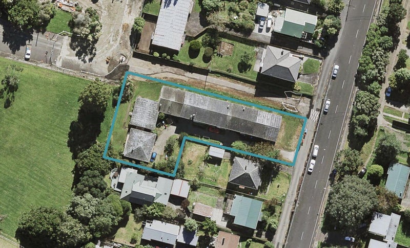 5/16 Parau Street, Three Kings, Auckland - Carousel 1