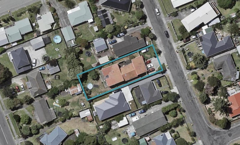 24 Winton Street, Paraparaumu Beach, Paraparaumu - Carousel 1