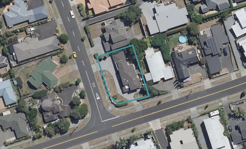 2 Caversham Drive, Rototuna, Hamilton - Carousel 1