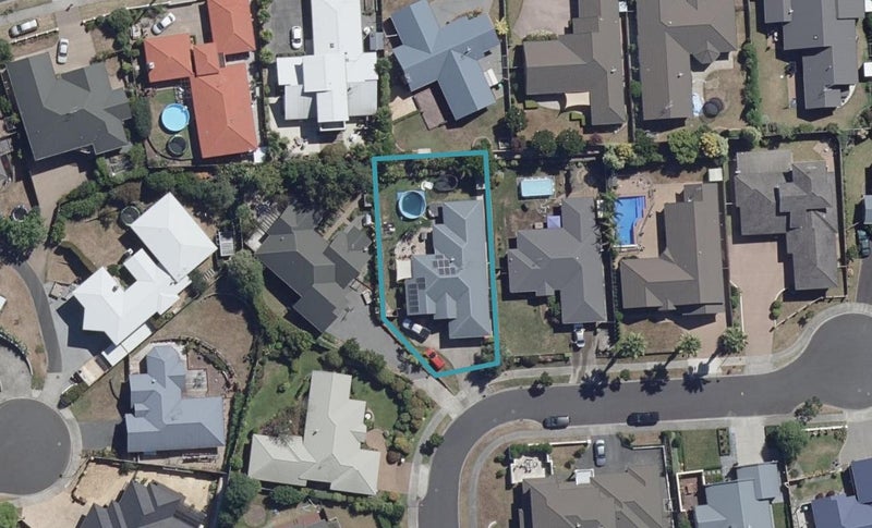 13 Strathconnan Court, Rototuna, Hamilton - Carousel 1
