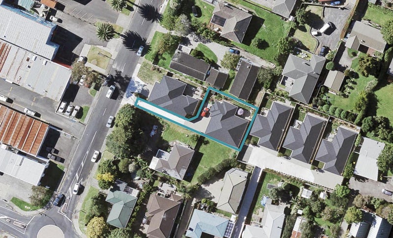 172A Moore Street, Howick, Auckland - Carousel 1