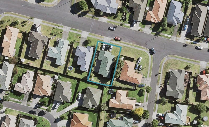 39 Waimahia Avenue, Weymouth, Auckland - Carousel 1