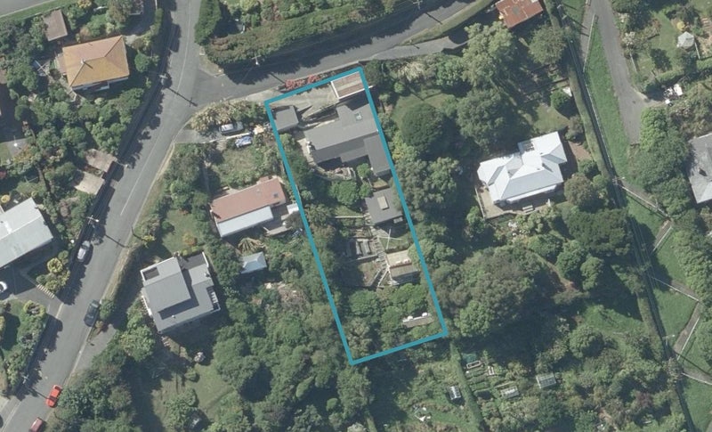 4 Waireka Street, Ravensbourne, Dunedin - Carousel 1