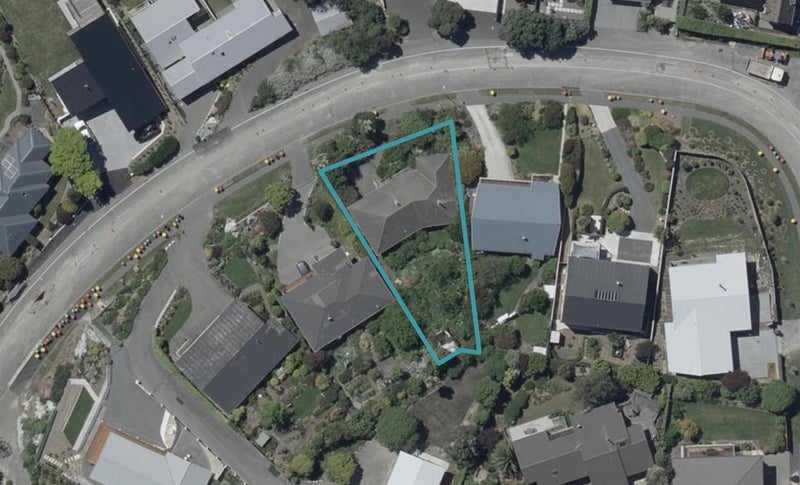 38 Cannon Hill Crescent, Mount Pleasant, Christchurch - Carousel 1