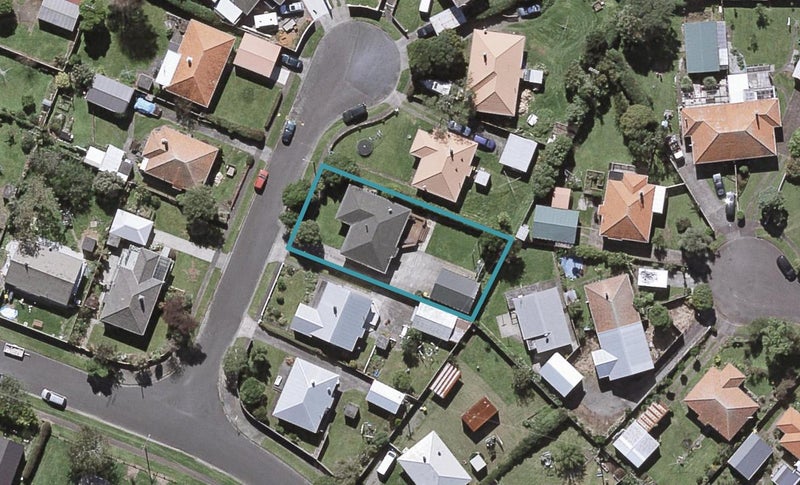 6 Hawkins Street, Vogeltown, New Plymouth - Carousel 1