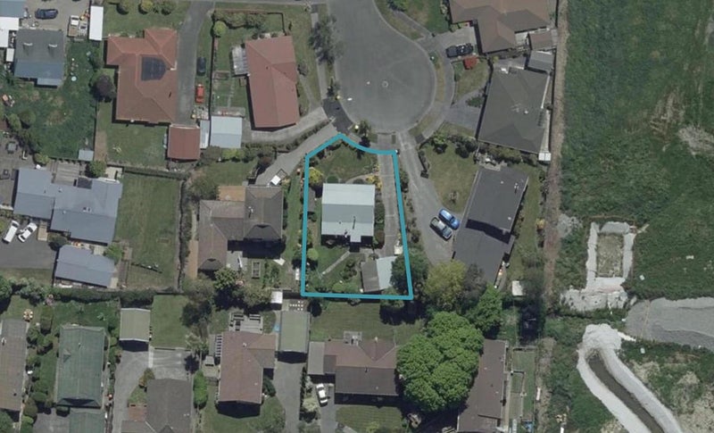 22 Mulberry Place, Redwood, Christchurch - Carousel 1
