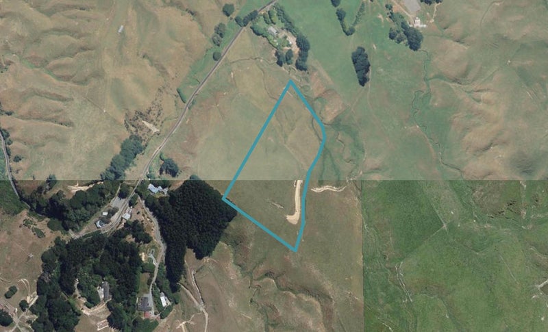 295 Takarau Gorge Road, Ohariu, Wellington - Carousel 1