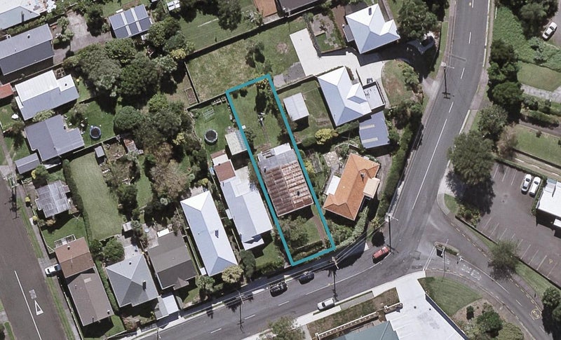 76 Lorna Street, Lynmouth, New Plymouth - Carousel 1