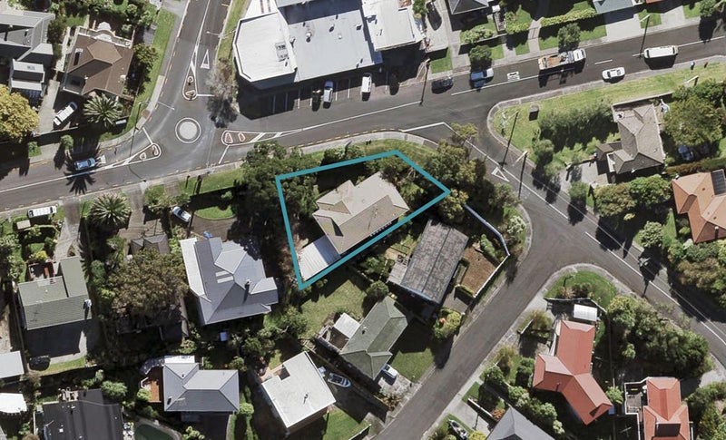 107 Frederick Street, Hillsborough, Auckland - Carousel 1