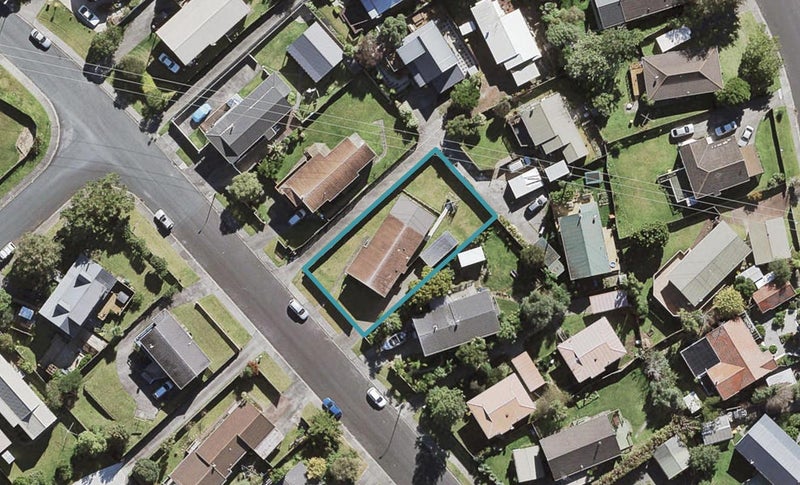 11 Hale Crescent, Bayview, Auckland - Carousel 1