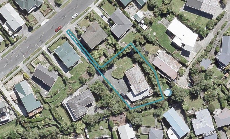 17 Oakleigh Street, Maungaraki, Lower Hutt - Carousel 1