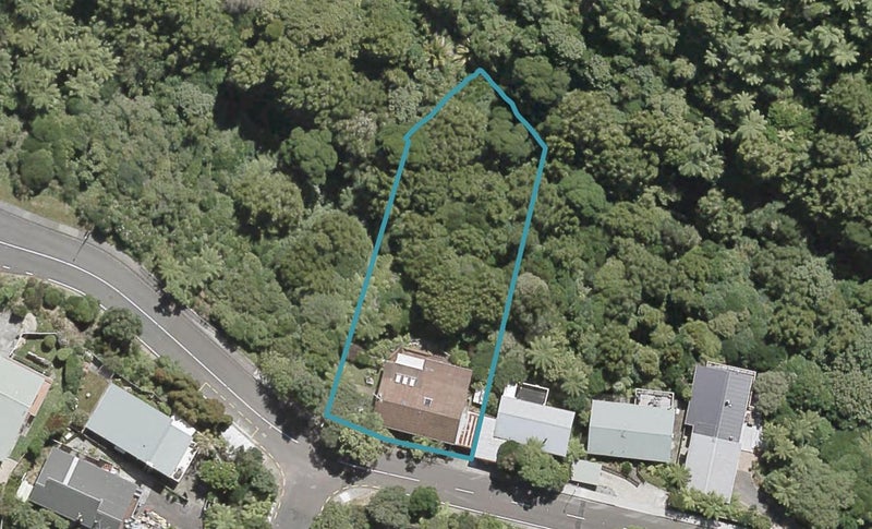 24 Harbour View Road, Harbour View, Lower Hutt - Carousel 1