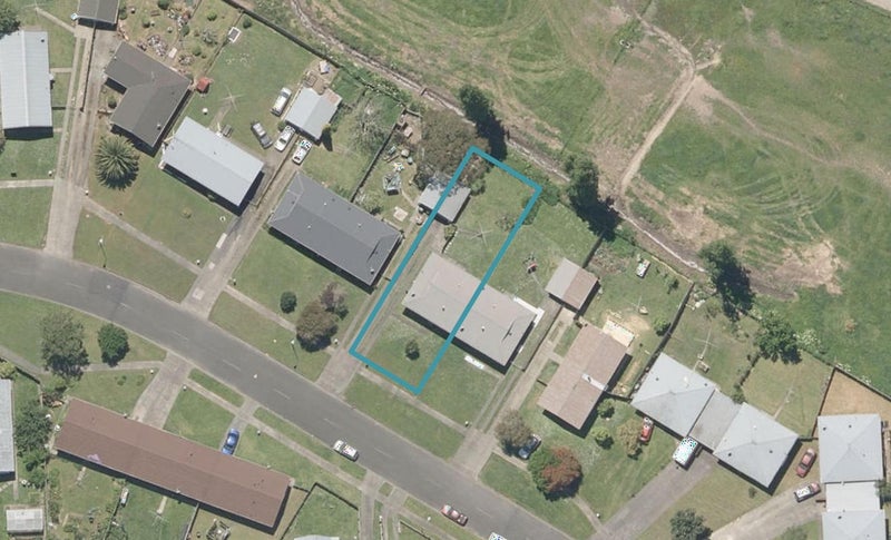 57 Hackett Street, Whanganui East, Whanganui - Carousel 1