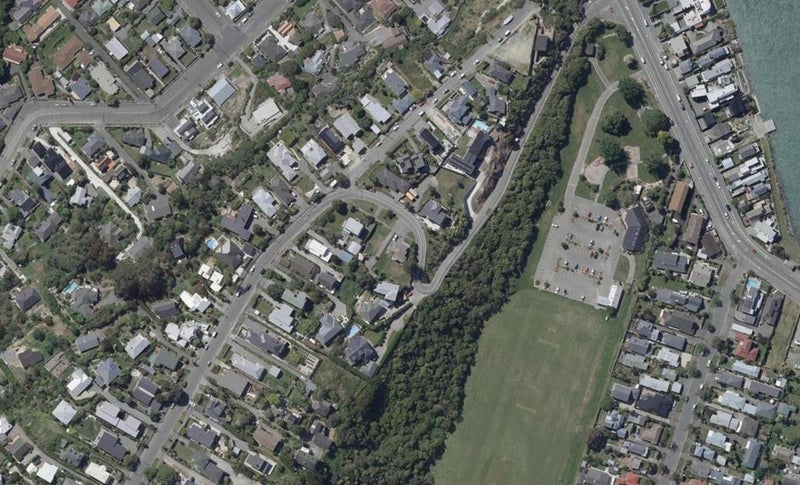 7 Cave Terrace, Redcliffs, Christchurch - Carousel 1
