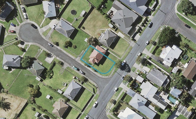 53D Eversleigh Road, Belmont, Auckland - Carousel 1