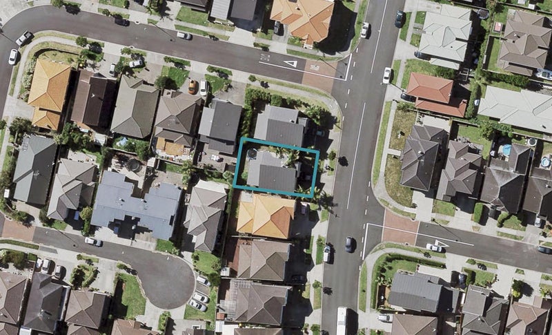 9 Kensway Drive, Flat Bush, Auckland - Carousel 1