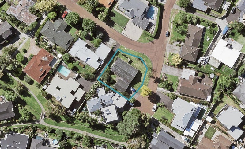 13 Ganymede Place, Half Moon Bay, Auckland - Carousel 1