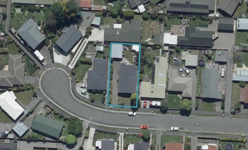 12 Beeston Place, Redwood, Christchurch - Carousel 1