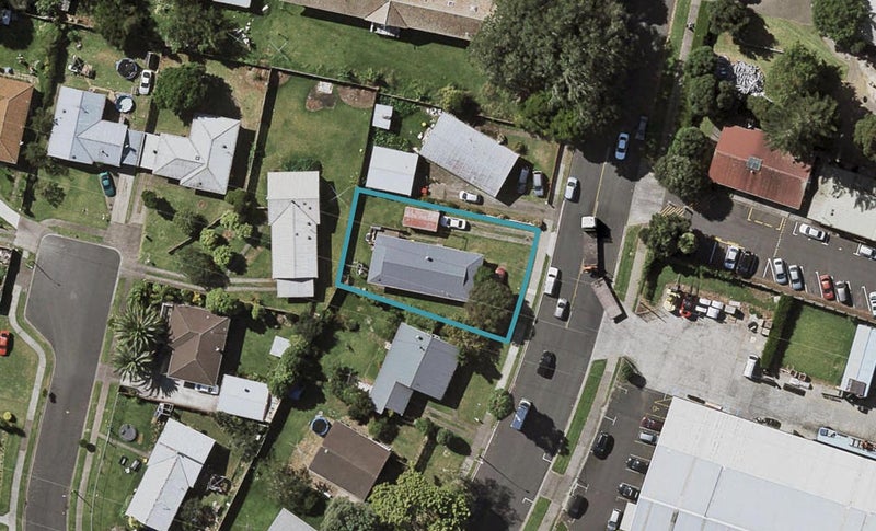 63 Alexander Crescent, Otara, Auckland - Carousel 1