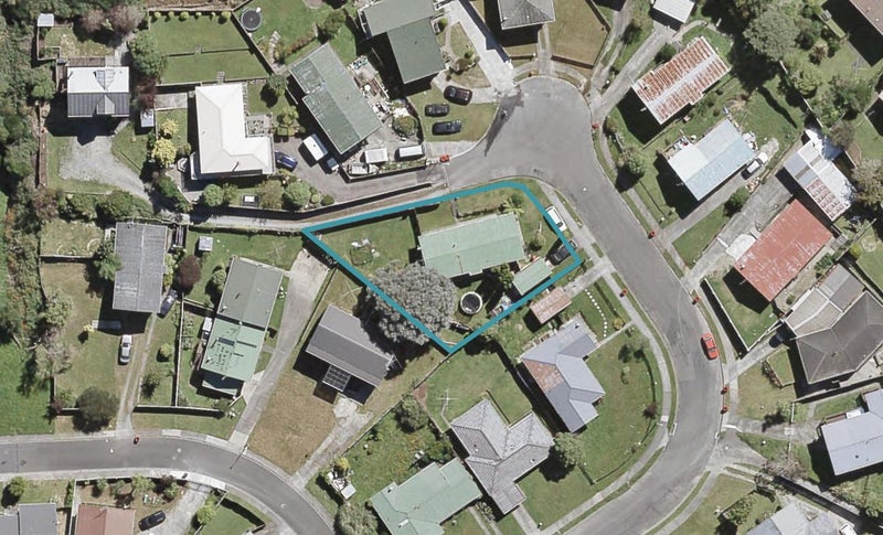 40 Blueberry Grove, Timberlea, Upper Hutt - Carousel 1