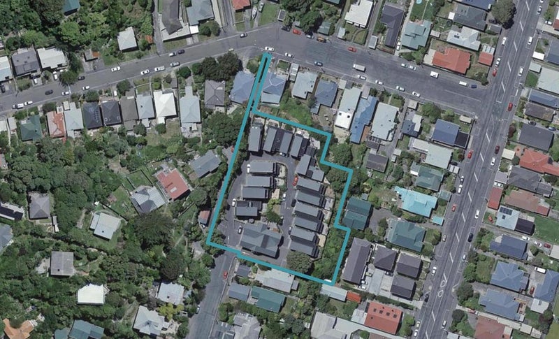 8/3 Severn Street, Island Bay, Wellington - Carousel 1