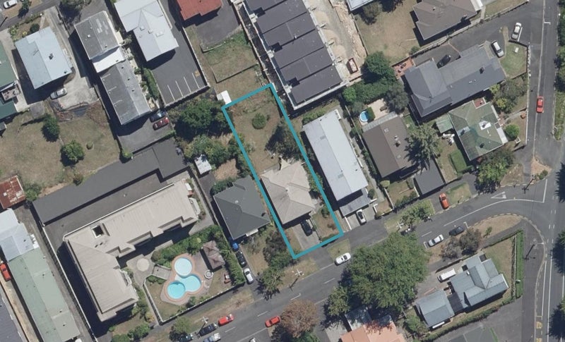 6 Hunter Street, Hamilton Lake, Hamilton - Carousel 1