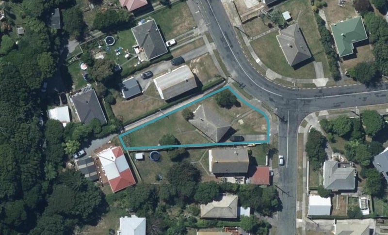 7 Kotuku Street, Elsdon, Porirua - Carousel 1