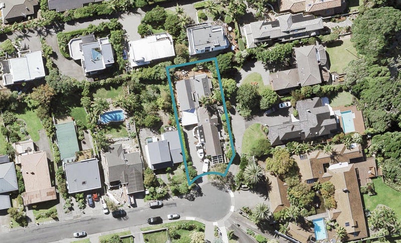 1/16 Red Bluff Rise, Campbells Bay, Auckland - Carousel 1