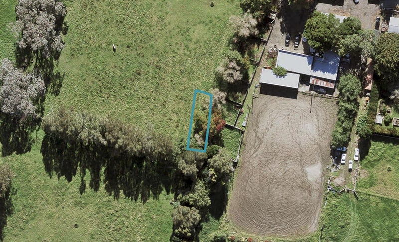 42 Rahopuru Road, Westgate, Auckland - Carousel 1