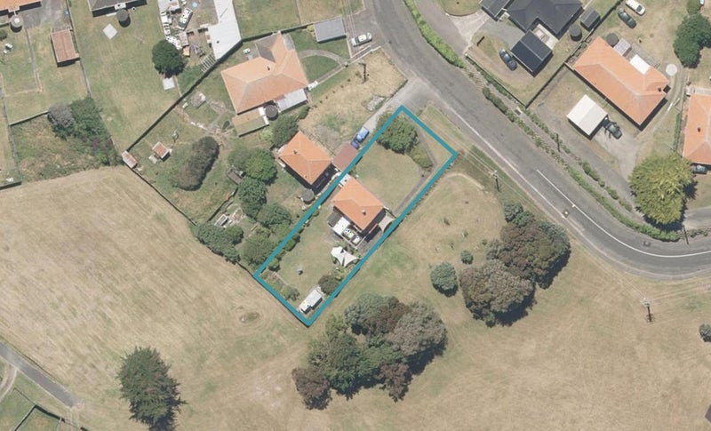 33 Duigan Street, Gonville, Whanganui - Carousel 1