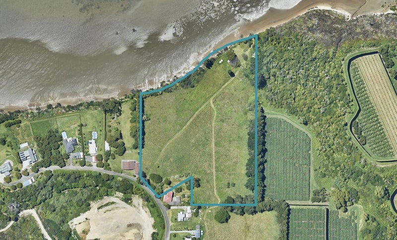 198 Ranginui Road, Welcome Bay, Tauranga - Carousel 1
