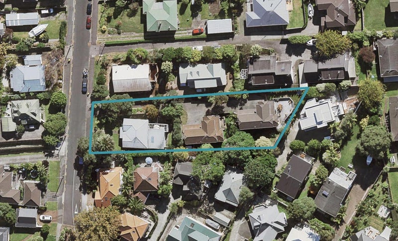 2/5 Church Street, Northcote Point, Auckland - Carousel 1