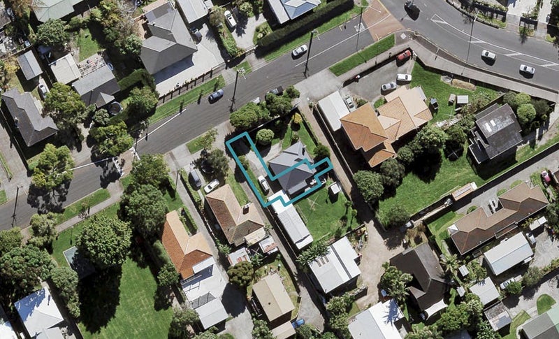 3/6 Canal Road, Avondale, Auckland - Carousel 1