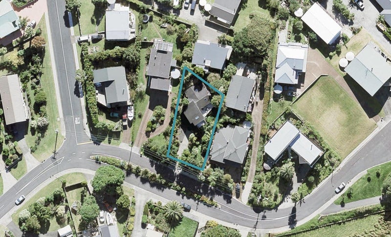 1/74 Shakespear Road, Army Bay, Whangaparaoa - Carousel 1