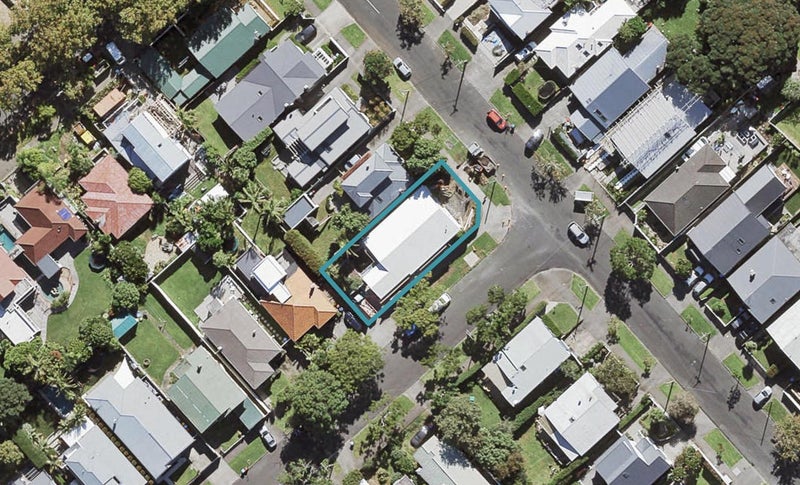 84 Warnock Street, Westmere, Auckland - Carousel 1