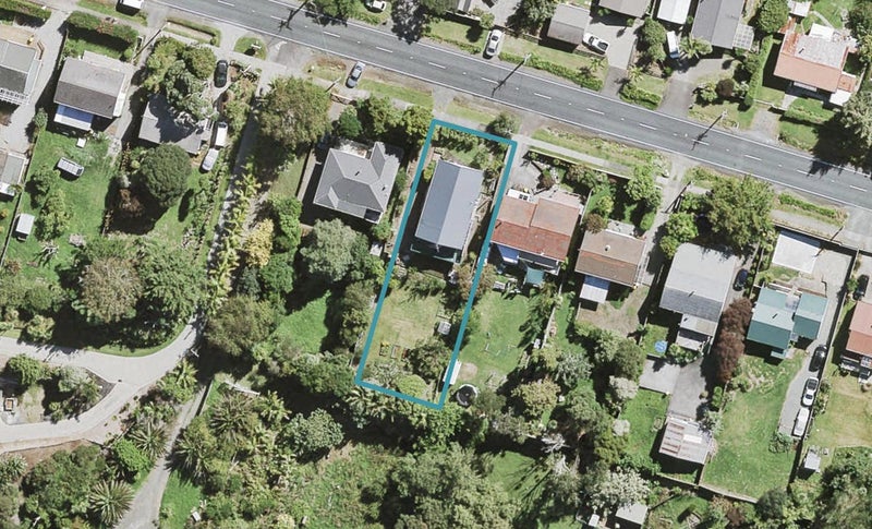 62 Mcentee Road, Waitakere, Auckland - Carousel 1