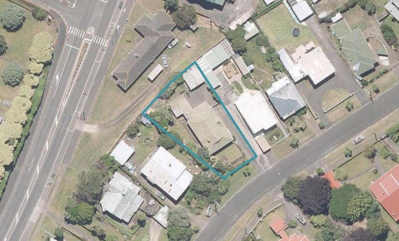 21 Mason Terrace, Gonville, Whanganui - Carousel 1