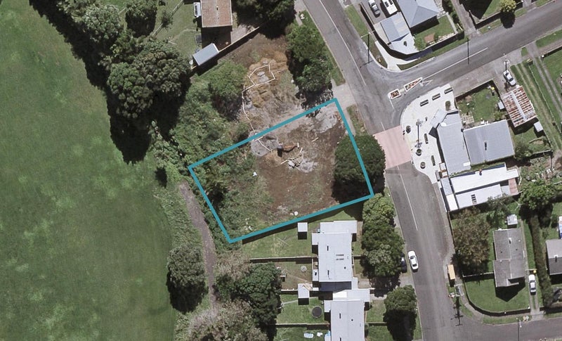 47 Cook Street, Marfell, New Plymouth - Carousel 1
