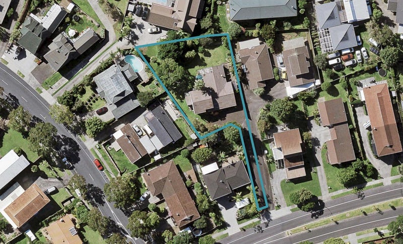 173 Fisher Parade, Farm Cove, Auckland - Carousel 1