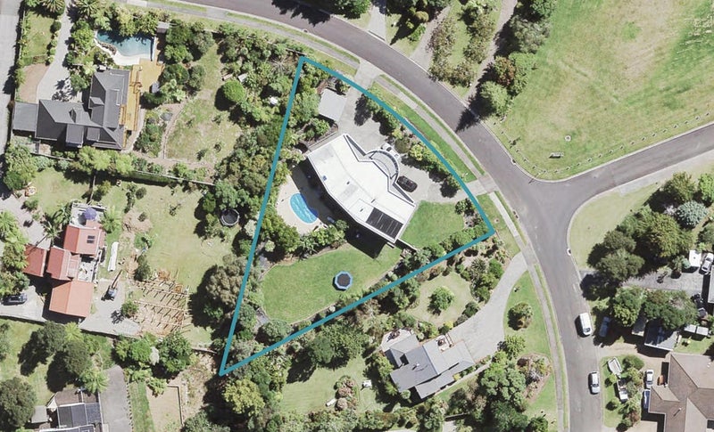 30 Laingfield Terrace, Laingholm, Auckland - Carousel 1