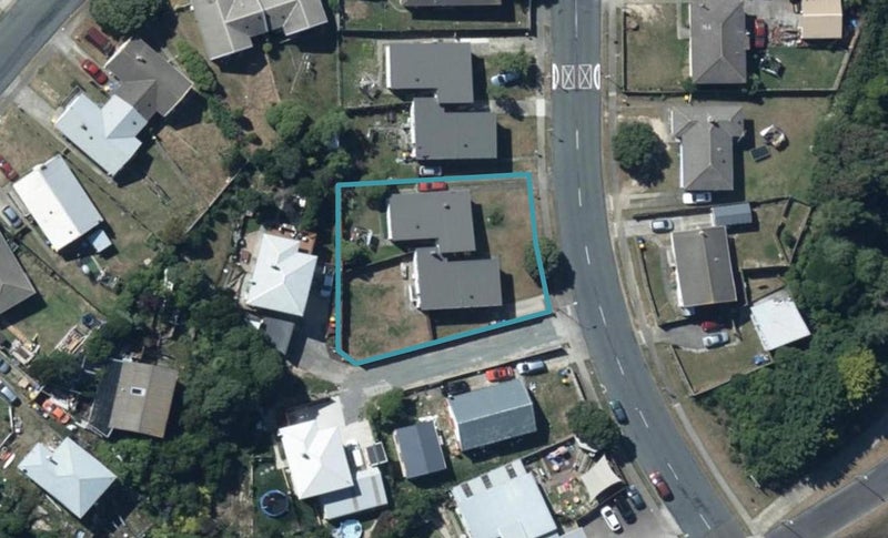 14 Takapuwahia Drive, Takapūwāhia, Porirua - Carousel 1