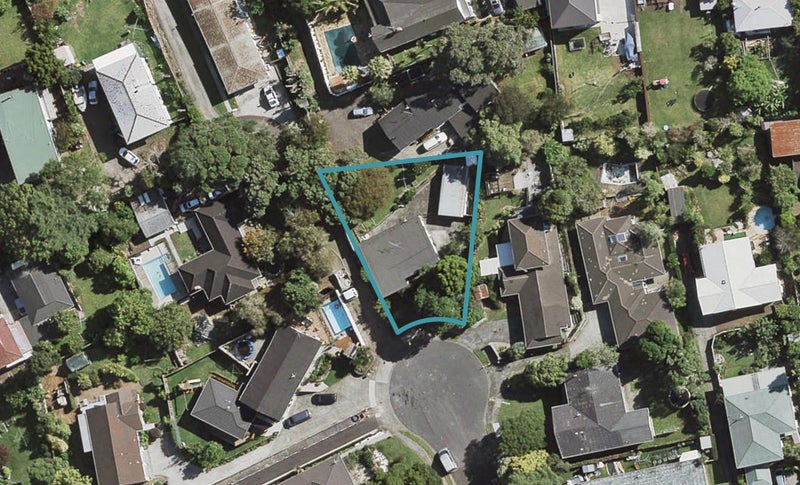 13 Freshney Place, Hillpark, Auckland - Carousel 1
