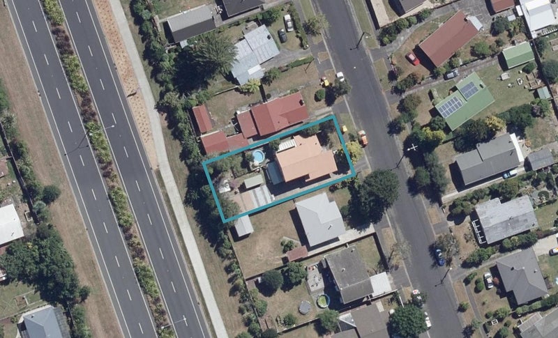 21 Fairview Street, Fairview Downs, Hamilton - Carousel 1