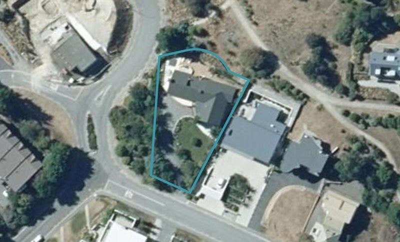 15 Cambridge Street, Kingston, Queenstown - Carousel 1