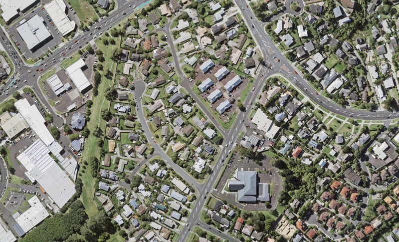 2/318 Sunset Road, Windsor Park, North Shore City - Carousel 1