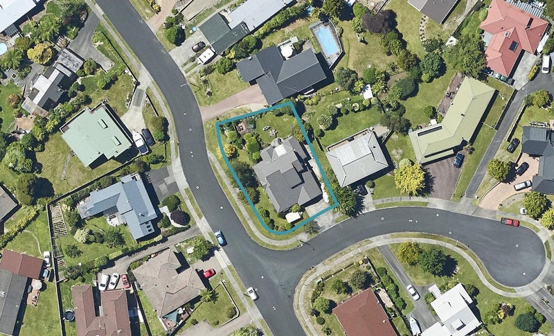 2 Gareth Place, Lynmore, Rotorua - Carousel 1