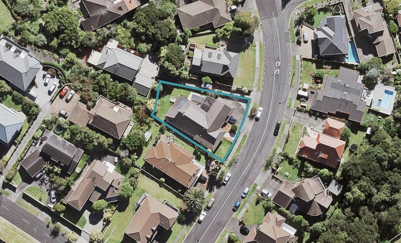 221 Chelsea View Drive, Chatswood, Auckland - Carousel 1