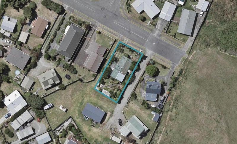 10 Norfolk Crescent, Otaki Beach, Otaki - Carousel 1