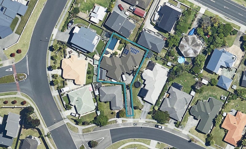 5 Wairakei Avenue, Papamoa Beach, Papamoa - Carousel 1